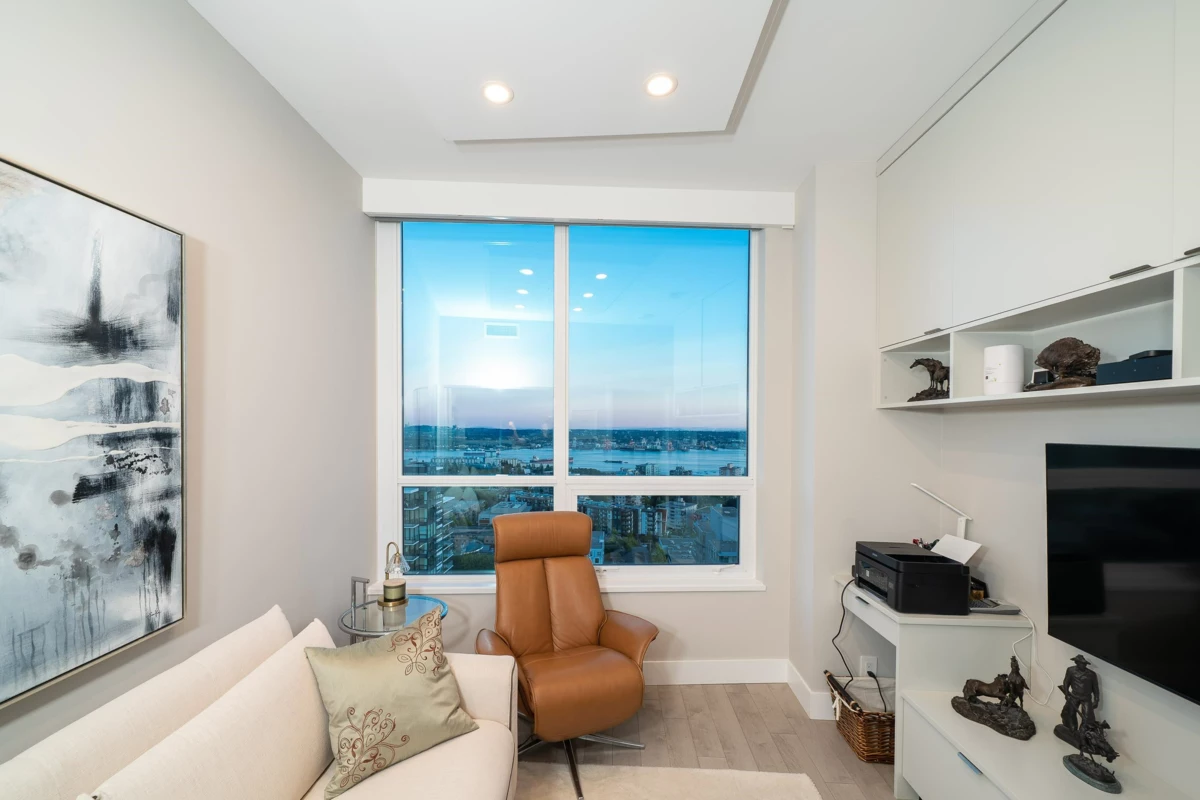 Mudroom Photo of 2302 125 E 14th Street, North Vancouver, BC