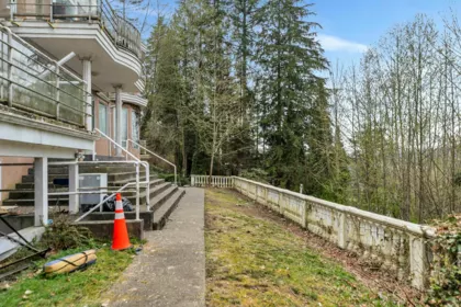Entry Foyer Photo of 7235 Bayview Drive, Burnaby, BC
