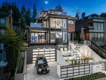 Backyard Photo of 4346 Locarno Crescent, Vancouver, BC