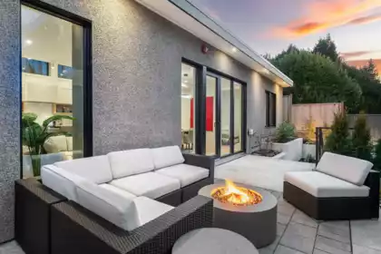 Garden / Landscaping Photo of 4346 Locarno Crescent, Vancouver, BC
