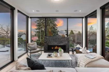 4346 Locarno Crescent, Vancouver, BC, Vancouver — Single Family Residence for sale