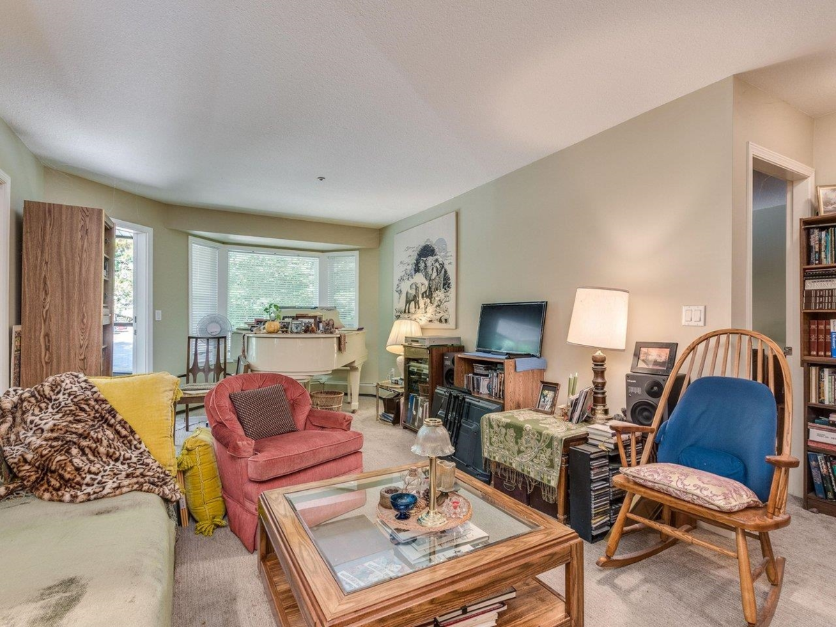 Walk-In Closet Photo of 314 2700 Mccallum Road, Abbotsford, BC