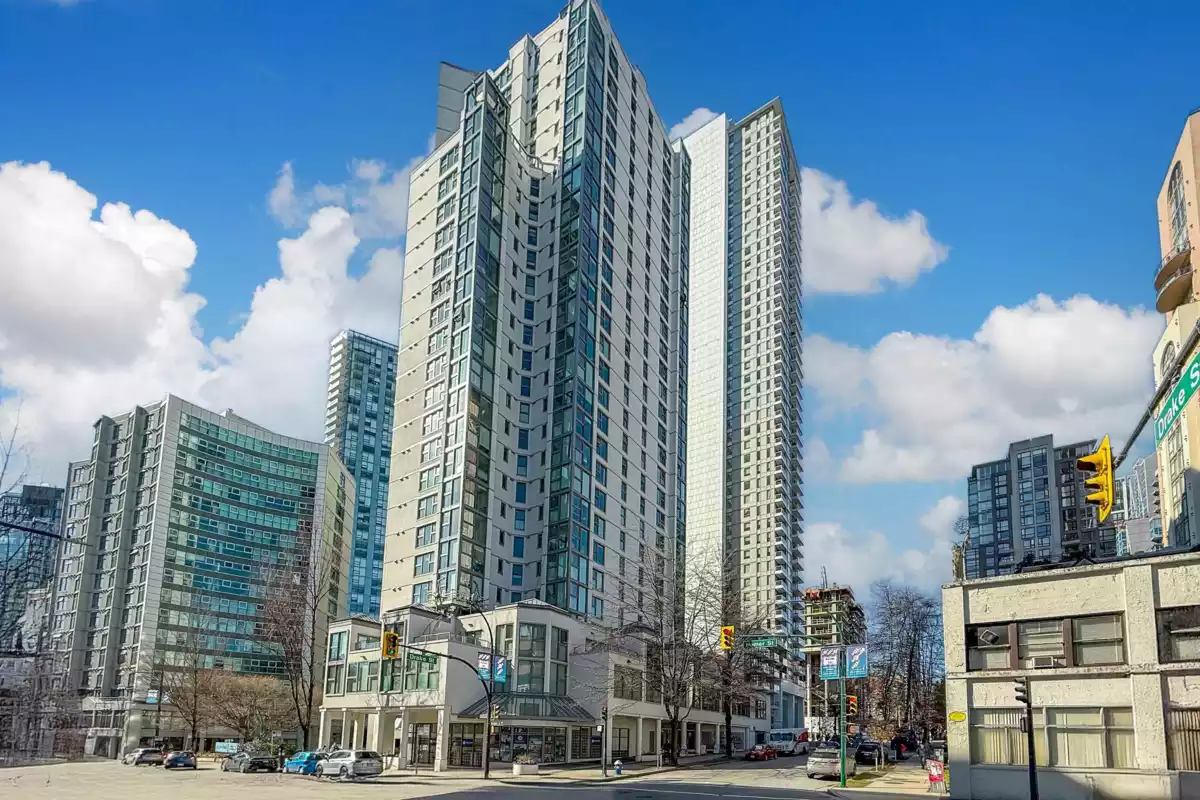 Hallway Photo of 1503 1323 Homer Street, Vancouver, BC