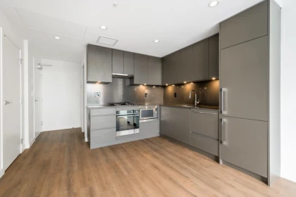1301 2181 Madison Avenue, Burnaby, BC