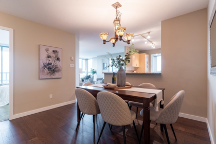 1704 6659 Southoaks Crescent, Burnaby, BC, Burnaby — Apartment/Condo for sale