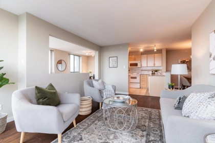 1704 6659 Southoaks Crescent, Burnaby, BC, Burnaby — Apartment/Condo for sale