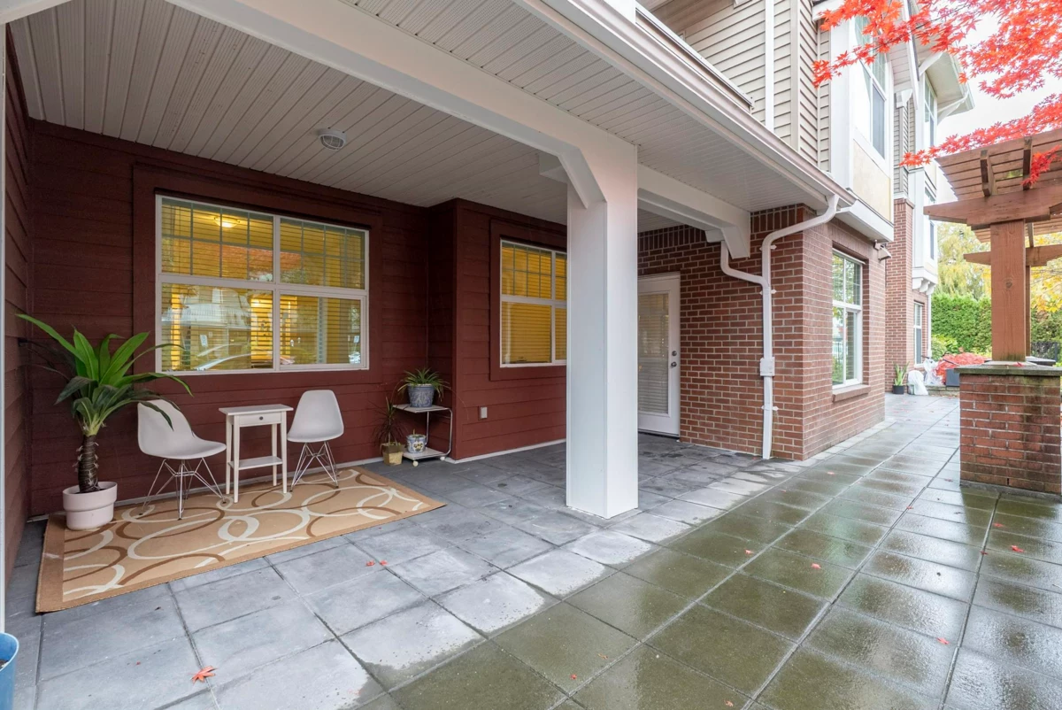 Breakfast Nook Photo of 112 17712 57a Avenue, Surrey, BC