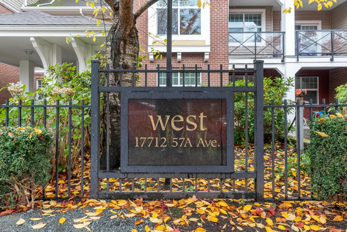 Kitchen Island Photo of 112 17712 57a Avenue, Surrey, BC