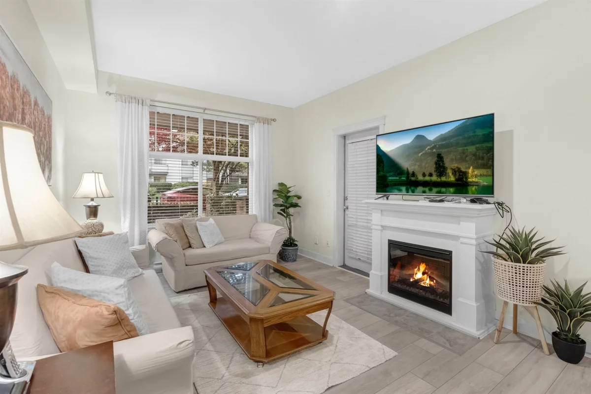 Walk-In Closet Photo of 112 17712 57a Avenue, Surrey, BC