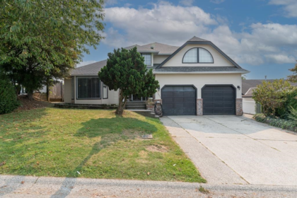 31064 Southern Drive, Abbotsford, BC, Abbotsford West — 6 bed single family residence for sale