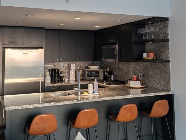 Dining Area Photo of 1201 1455 George Street, White Rock, BC