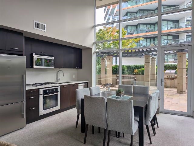 Guest Bathroom Photo of 1201 1455 George Street, White Rock, BC