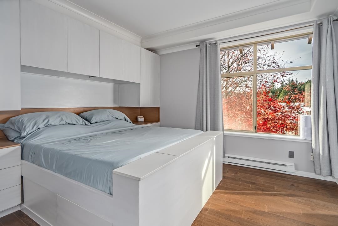 Primary Bathroom Photo of 405 3176 Plateau Boulevard, Coquitlam, BC