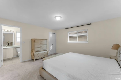 Hot Tub / Spa Photo of 15949 108 Avenue, Surrey, BC