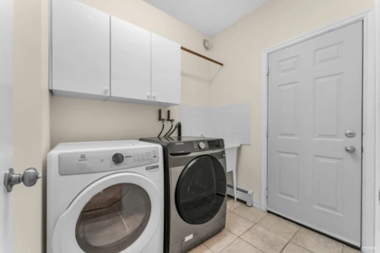 Laundry Room Photo of 15949 108 Avenue, Surrey, BC