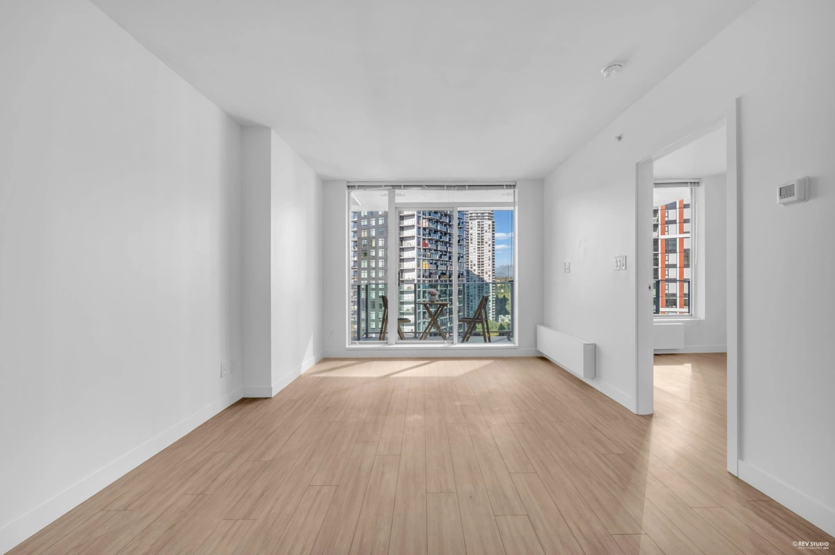Bedroom 3 Photo of 1508 13655 Fraser Highway, Surrey, BC