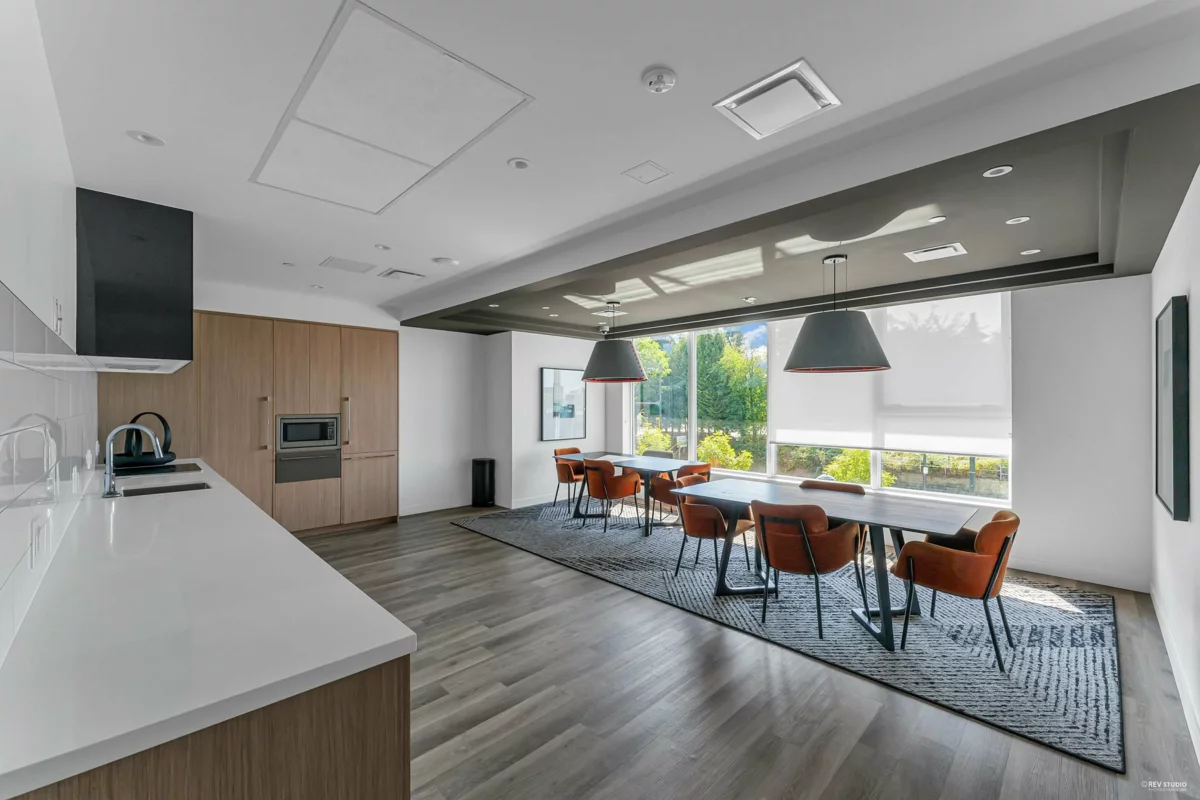 Garage Interior Photo of 1508 13655 Fraser Highway, Surrey, BC