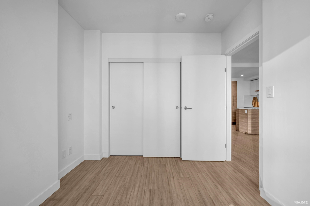 Laundry Room Photo of 1508 13655 Fraser Highway, Surrey, BC