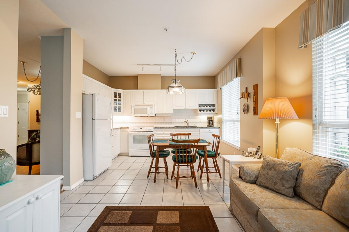 Bedroom 3 Photo of 202 3098 Guildford Way, Coquitlam, BC