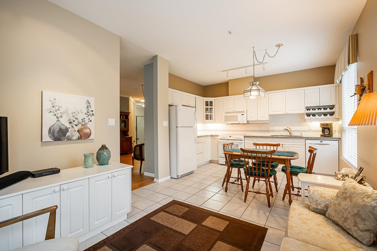 Bedroom 4 Photo of 202 3098 Guildford Way, Coquitlam, BC