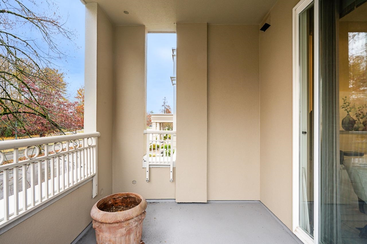 Office / Den Photo of 202 3098 Guildford Way, Coquitlam, BC