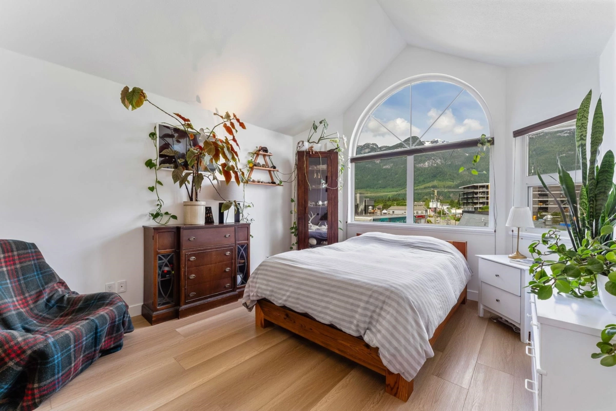 Guest Bathroom Photo of 312 1466 Pemberton Avenue, Squamish, BC