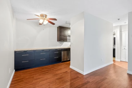 213 1850 E Southmere Crescent, Surrey, BC, Surrey — Apartment/Condo for sale