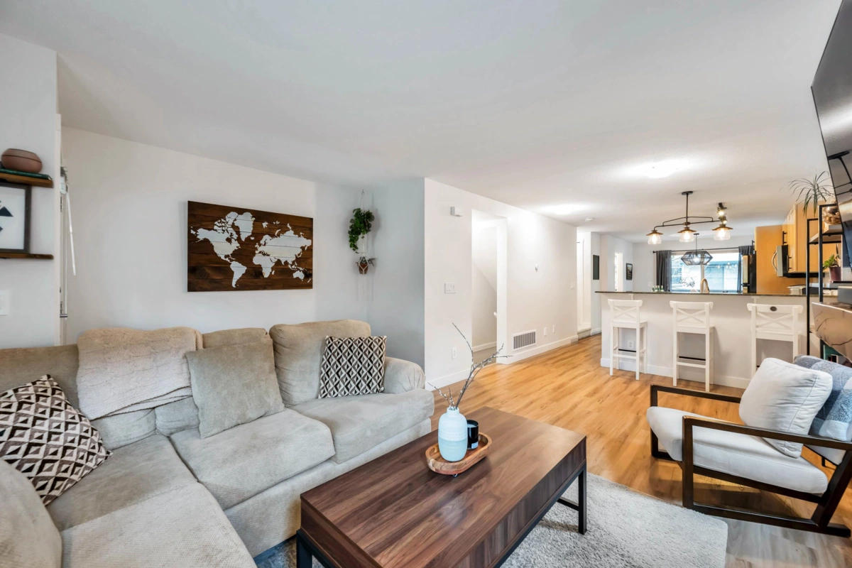 Dining Area Photo of 23 19250 65 Avenue, Surrey, BC