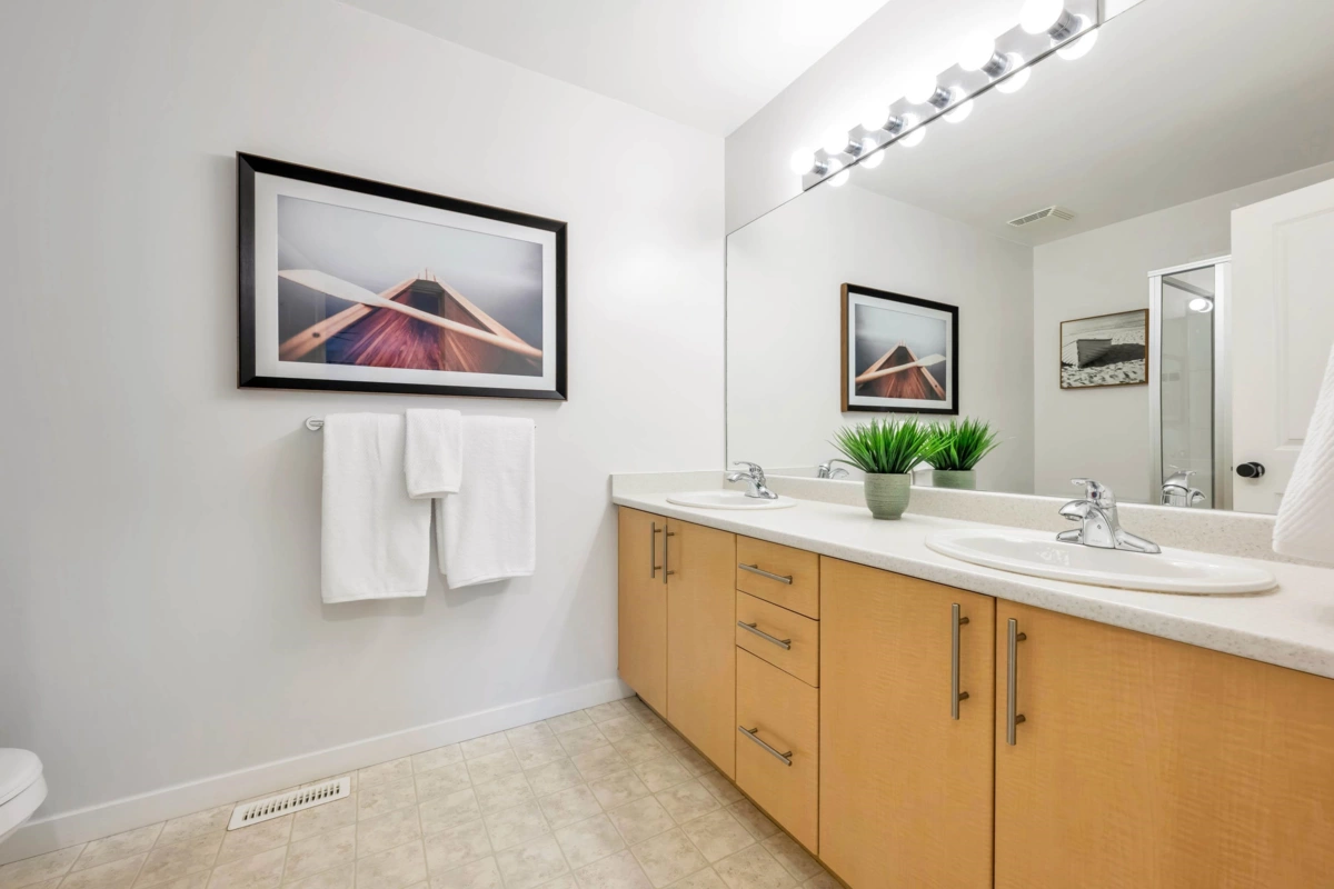 Hallway Photo of 23 19250 65 Avenue, Surrey, BC