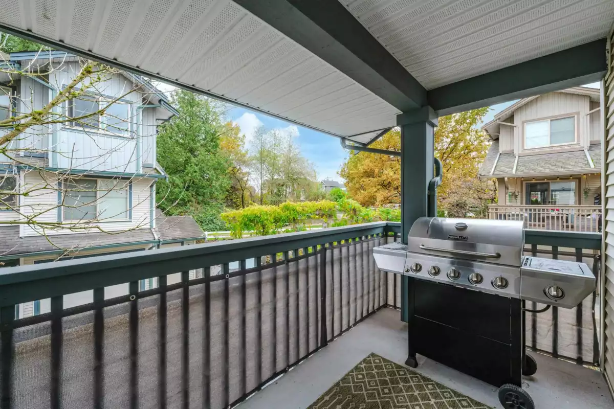 Powder Room Photo of 23 19250 65 Avenue, Surrey, BC