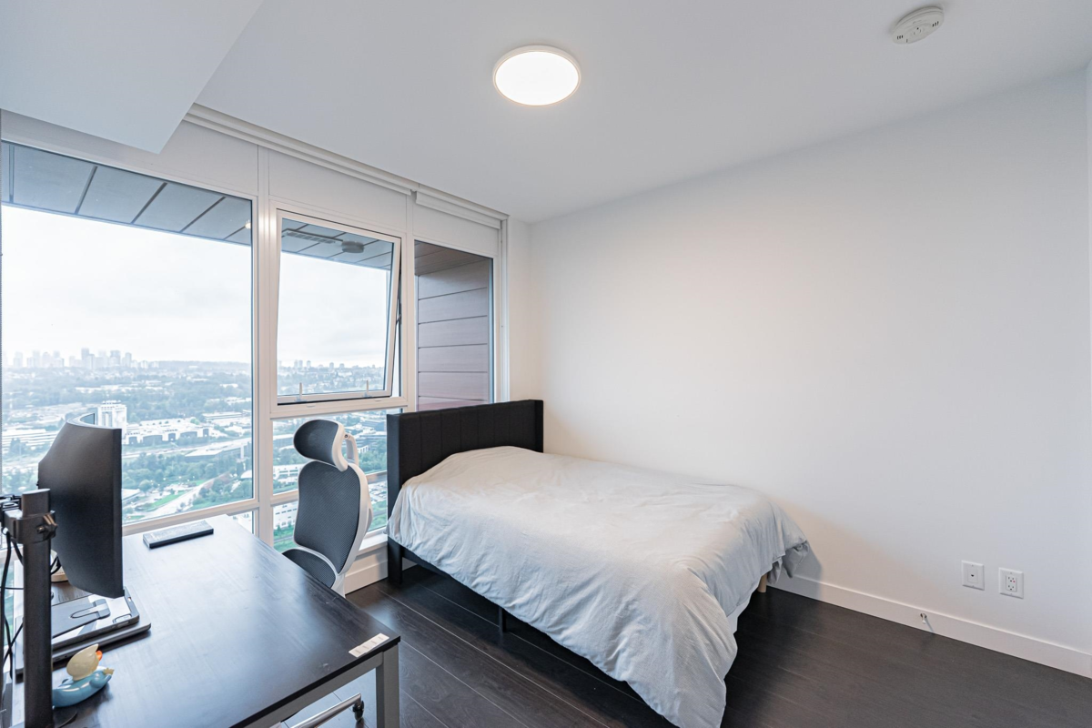 Primary Bedroom Photo of 3406 2085 Skyline Court, Burnaby, BC