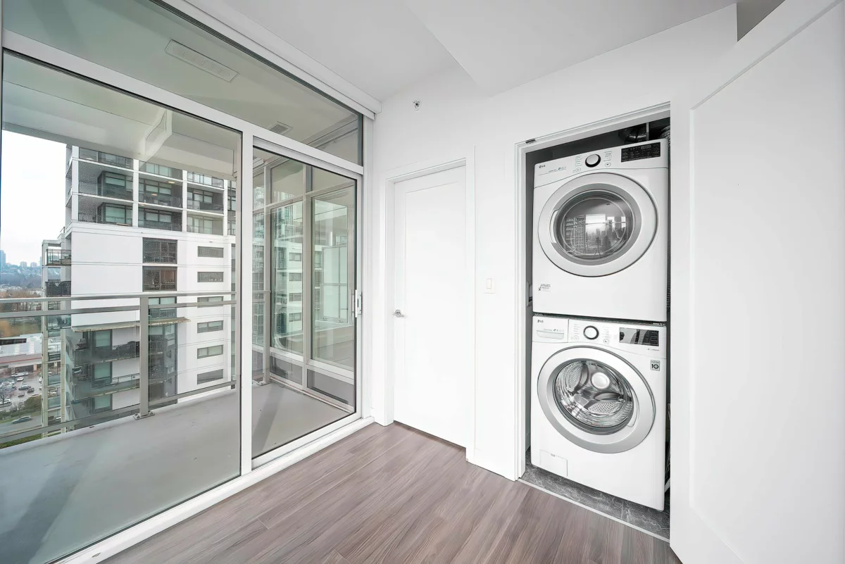 Guest Bathroom Photo of 1701 2288 Alpha Avenue, Burnaby, BC