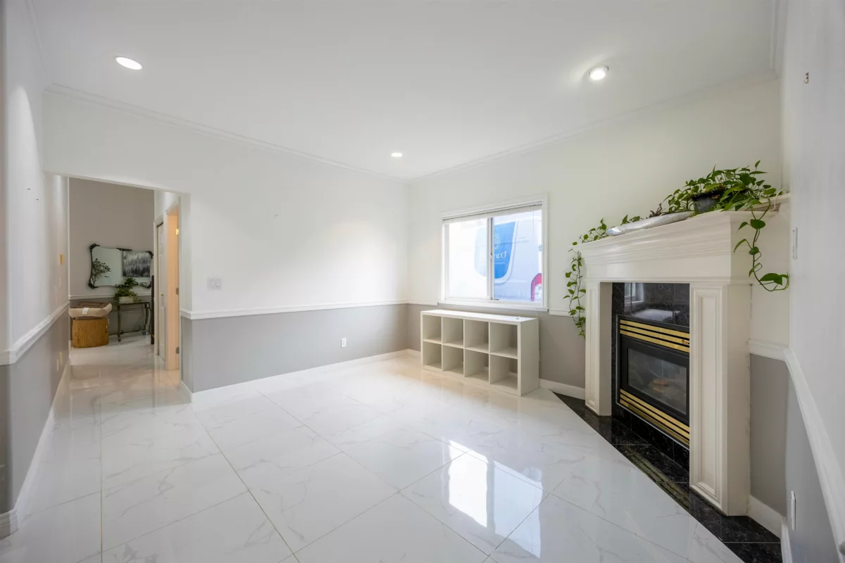 Guest Bathroom Photo of 4573 No. 5 Road, Richmond, BC