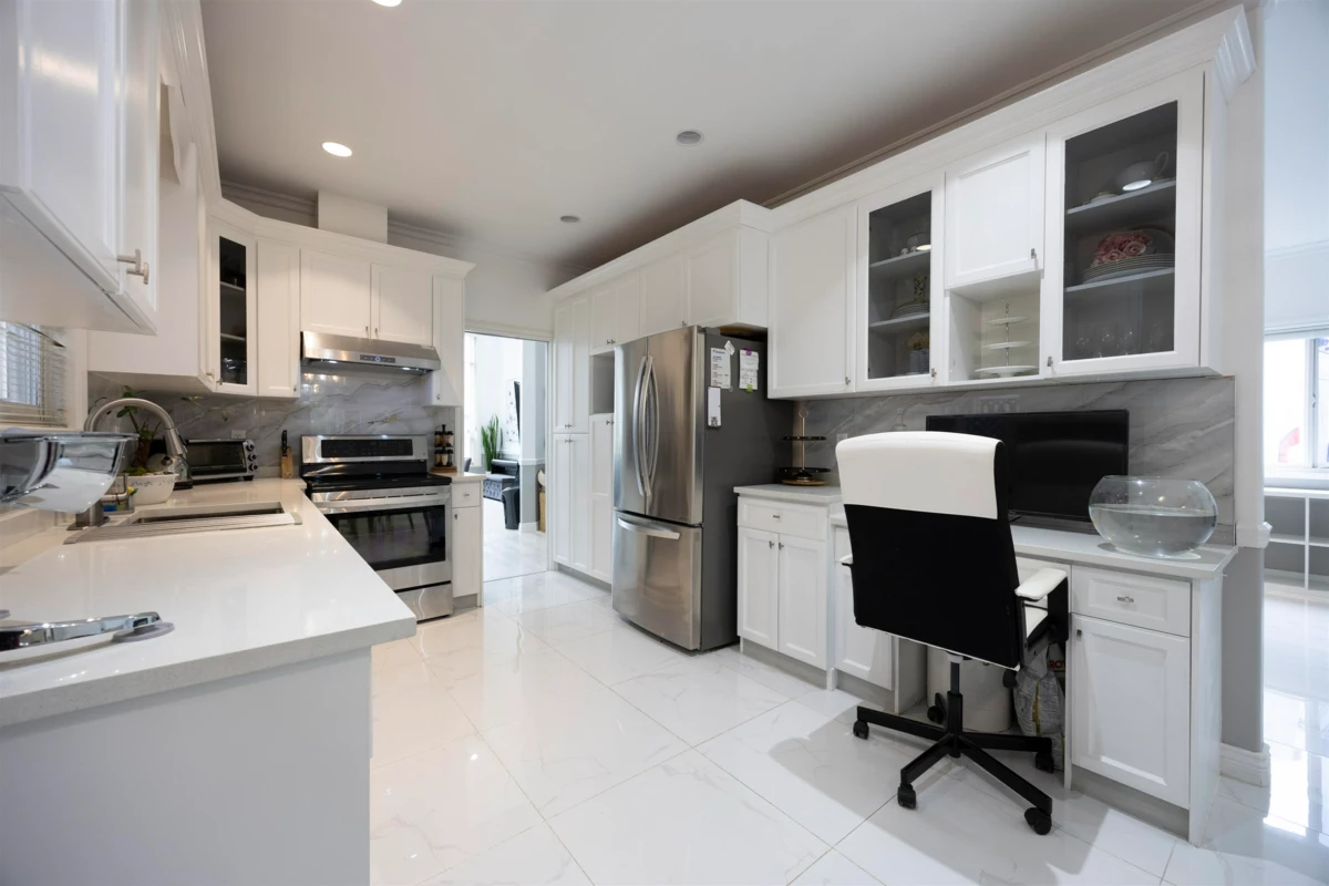 Laundry Room Photo of 4573 No. 5 Road, Richmond, BC