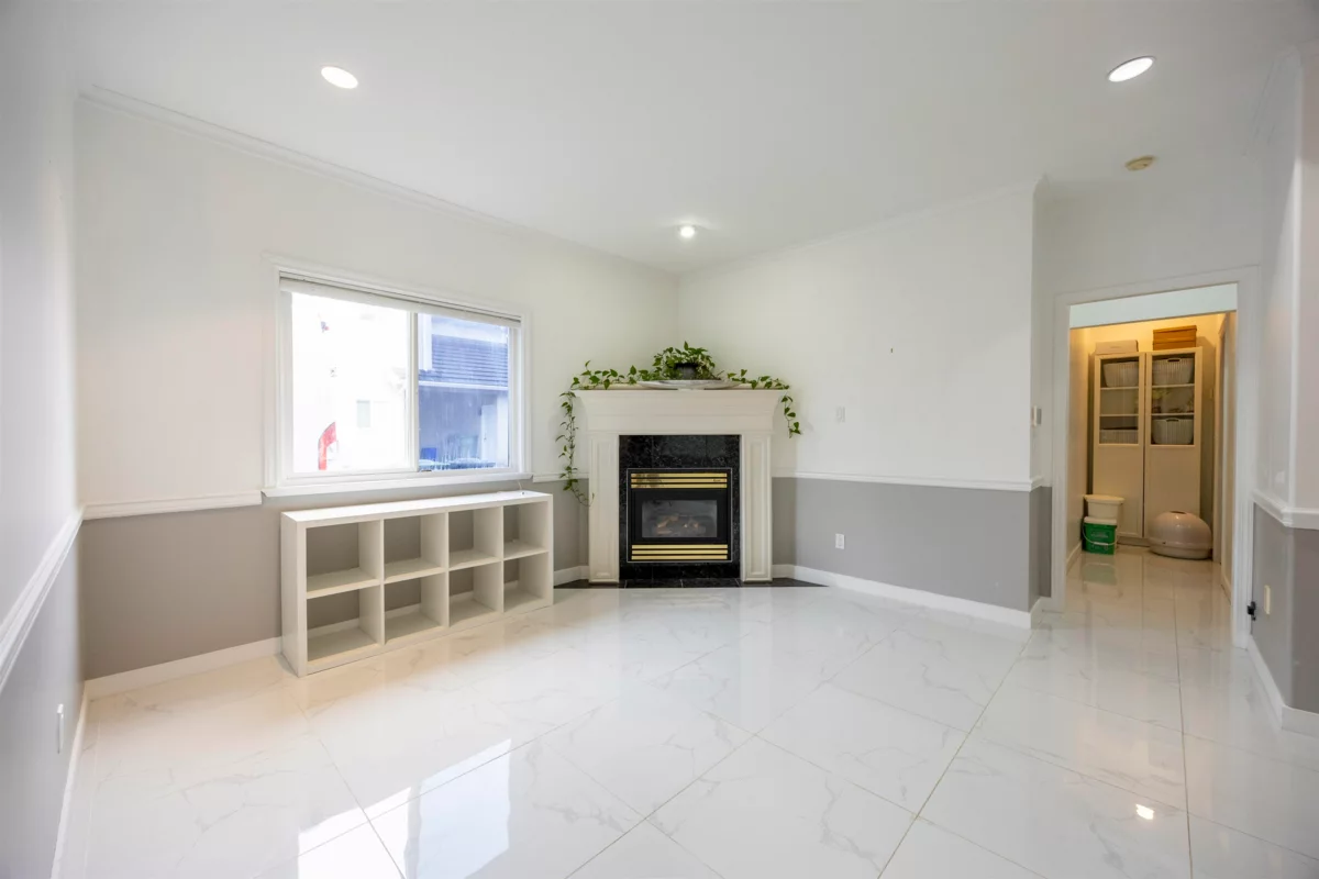 Powder Room Photo of 4573 No. 5 Road, Richmond, BC