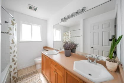 Walk-In Closet Photo of 4573 No. 5 Road, Richmond, BC