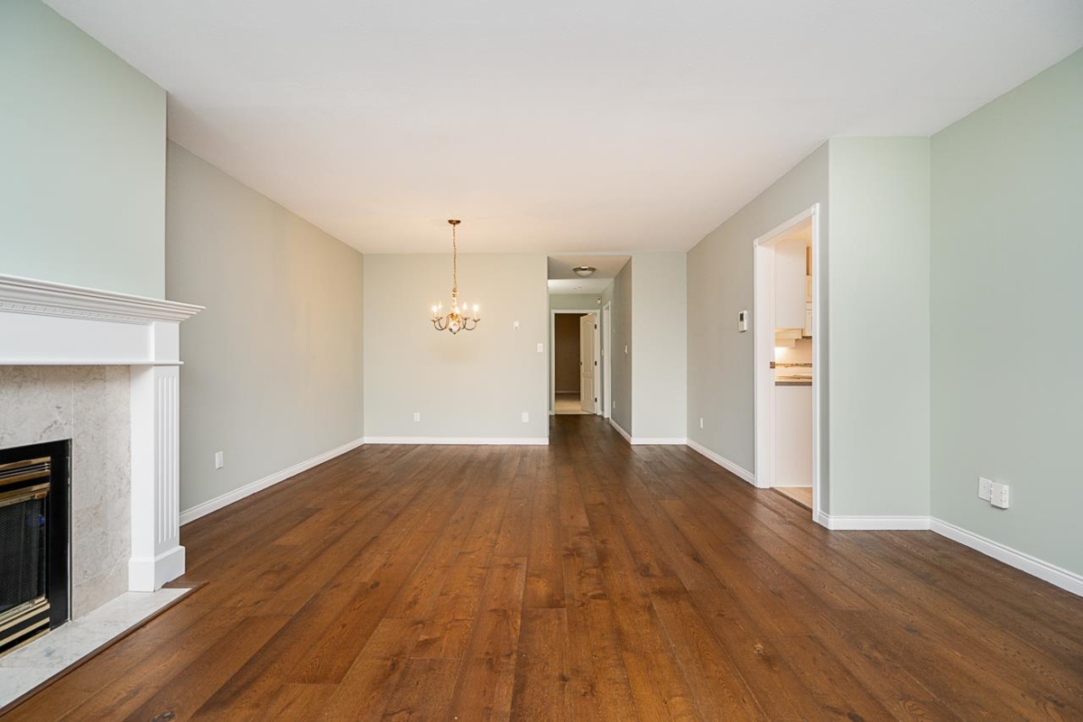 Powder Room Photo of 102 15169 Buena Vista Avenue, White Rock, BC