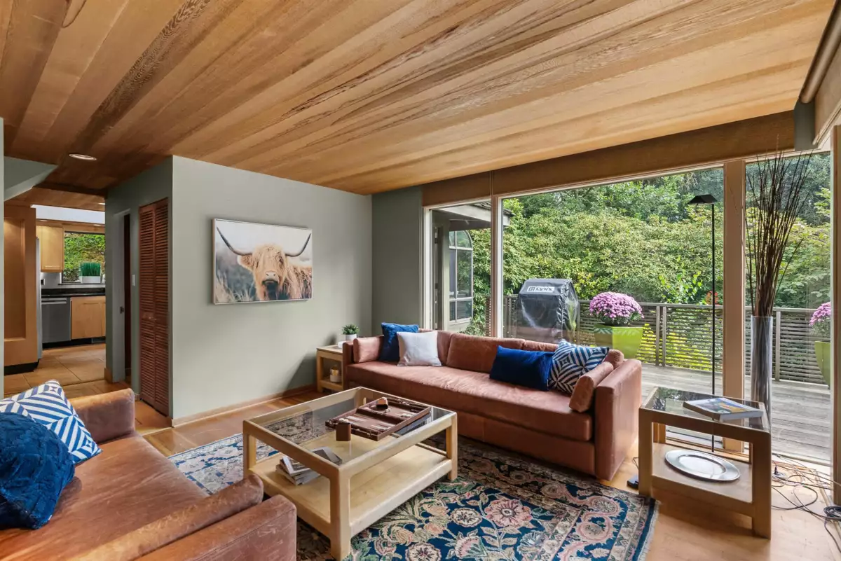 Office / Den Photo of 5588 Olympic Street, Vancouver, BC