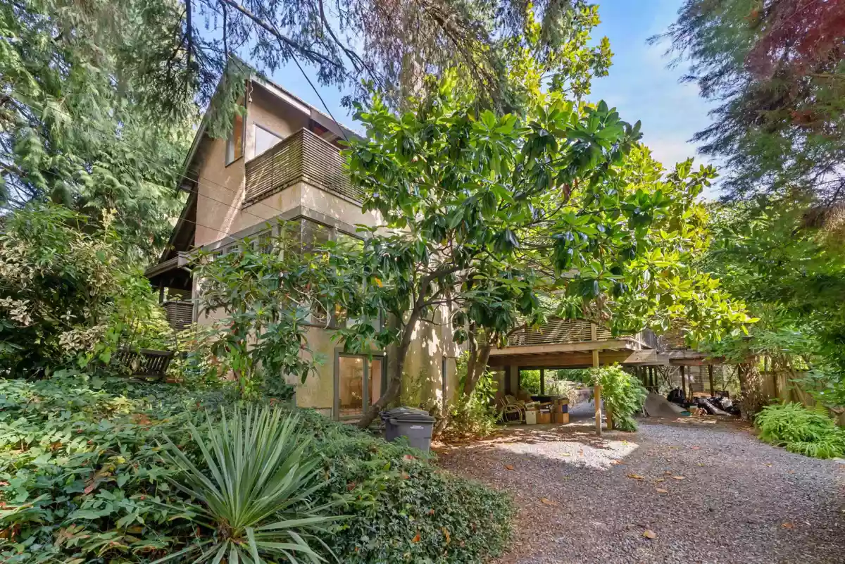 Outdoor Patio Photo of 5588 Olympic Street, Vancouver, BC