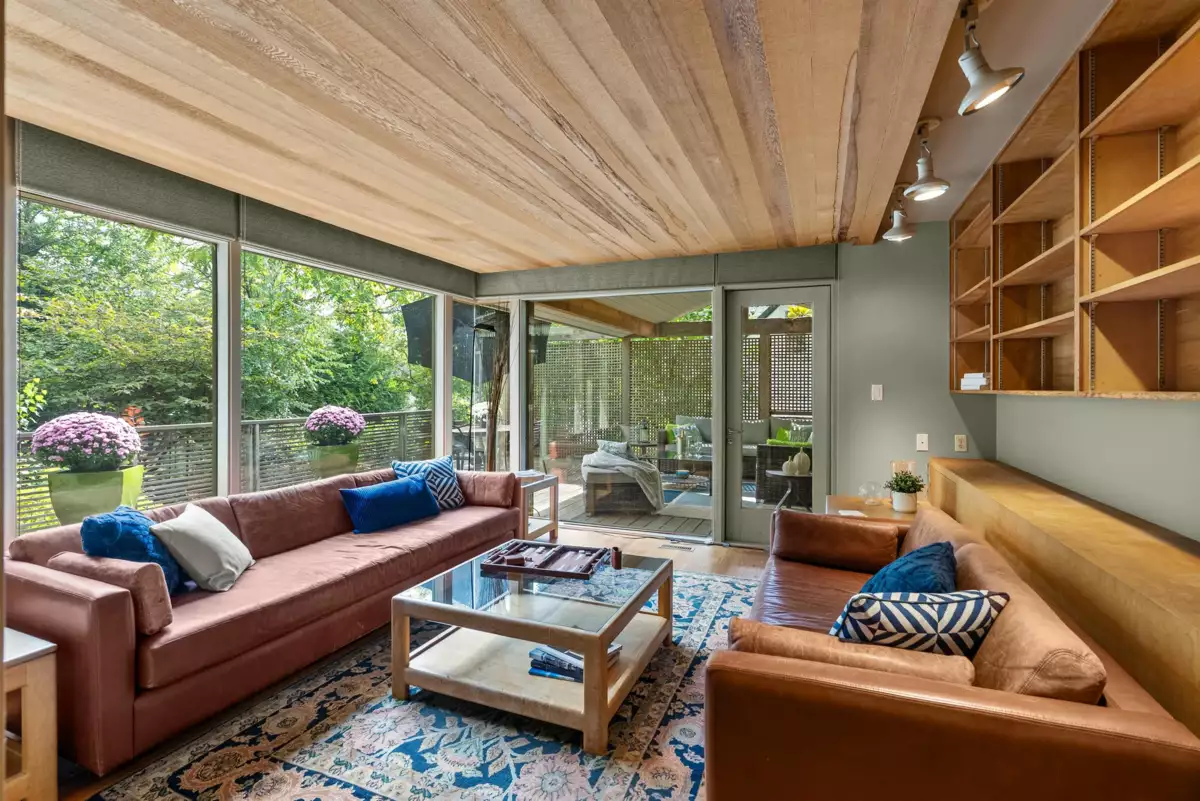 Powder Room Photo of 5588 Olympic Street, Vancouver, BC