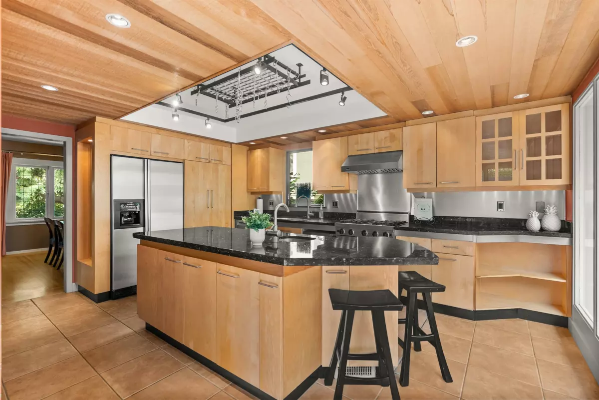 Primary Bathroom Photo of 5588 Olympic Street, Vancouver, BC