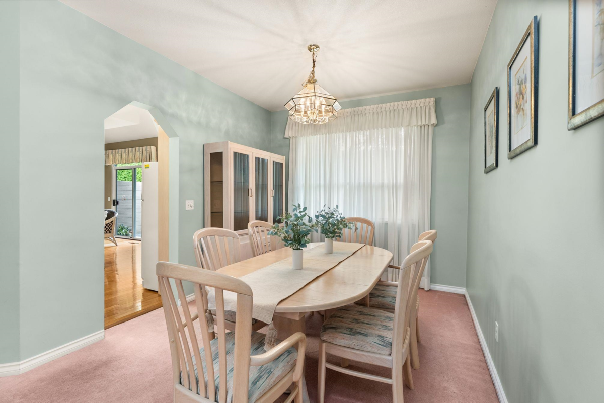 Kitchen Photo of 26 6380 121 Street, Surrey, BC