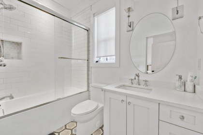 Hot Tub / Spa Photo of 1577 131 Street, Surrey, BC