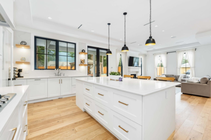 Kitchen Island Photo of 1577 131 Street, Surrey, BC