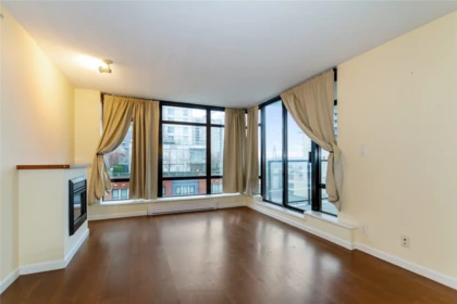 506 610 Victoria Street, New Westminster, BC