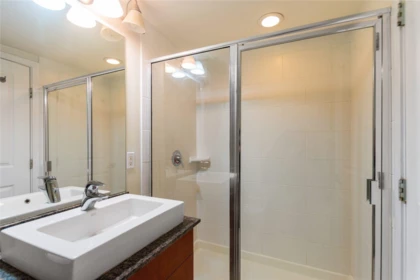Guest Bathroom Photo of 506 610 Victoria Street, New Westminster, BC