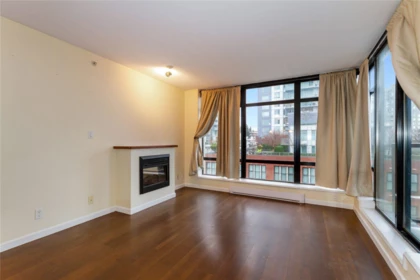 506 610 Victoria Street, New Westminster, BC