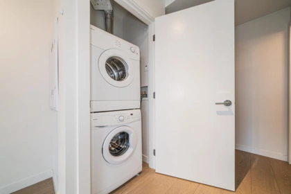 Walk-In Closet Photo of 1401 13438 Central Avenue, Surrey, BC
