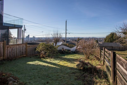 Loft / Bonus Room Photo of 11 Hythe Avenue, Burnaby, BC