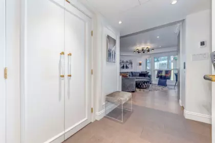 401 4557 Blackcomb Way, Whistler, BC, Whistler — Apartment/Condo for sale